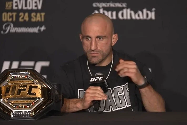 Alexander Volkanovski Looks to Silence Doubters Against Movsar Evloev at UFC 333, Teases Potential Champ-vs-Champ Superfight
