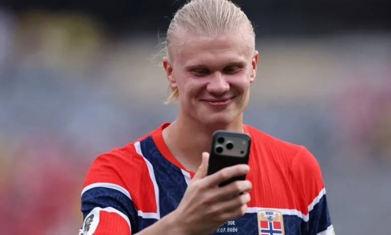 Beyond the Matchday: How Athletes and Algorithms Are Redefining Modern Sports Consumption