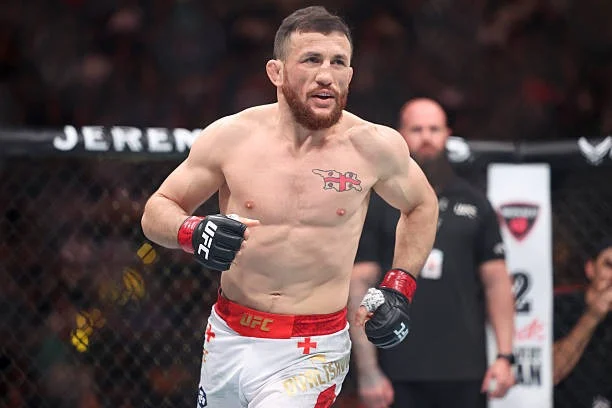 Chris Weidman Explains What Merab Dvalishvili Must Change in Trilogy Fight Against Petr Yan at UFC 333