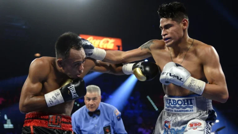 Emanuel Navarrete and O’Shaquie Foster Set for High-Stakes Super Featherweight Unification in San Antonio: Fight Preview and Betting Analysis