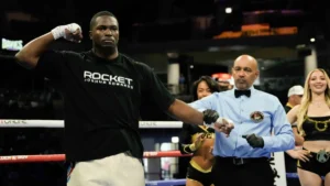 Joshua Edwards Extends Unbeaten Streak as Sergio Mendoza Claims World Titles in Chicago
