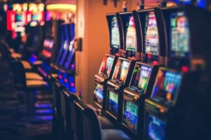 Navigating the Evolution of Online Slot Games: A Comprehensive Look at Mechanics, Features, and Platform Usability