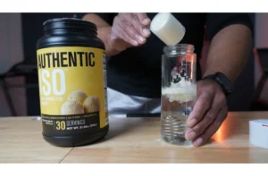 Navigating Weight Loss: Certified Nutrition Coaches Share the Best Protein Powders for Shedding Fat Without Losing Muscle