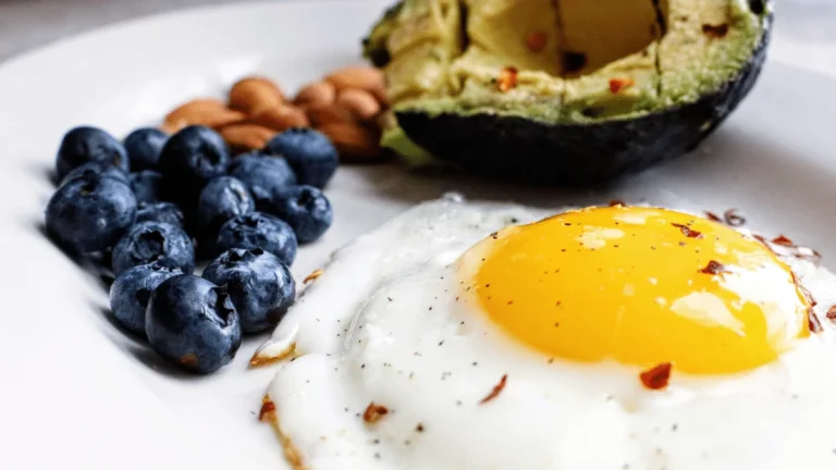 New Scientific Review Examines the True Impact of Breakfast on Training Performance and Body Composition