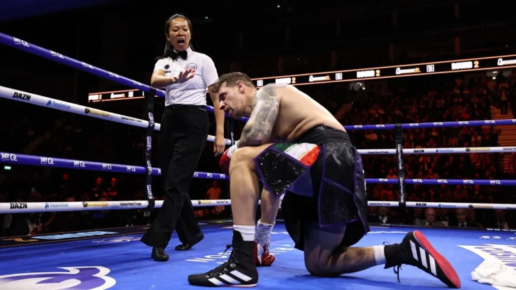 Referee Amy Pu Faces Heavy Criticism After Dismissing Corner’s Towel in London Heavyweight Bout