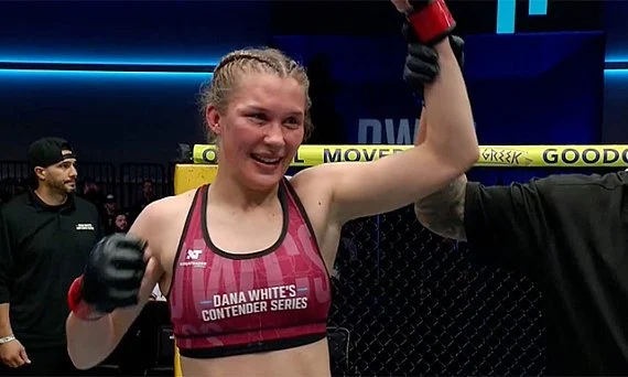 Smilla Sundell Secures UFC Contract After Hard-Fought Decision Against Aline Pereira at DWCS Season 10