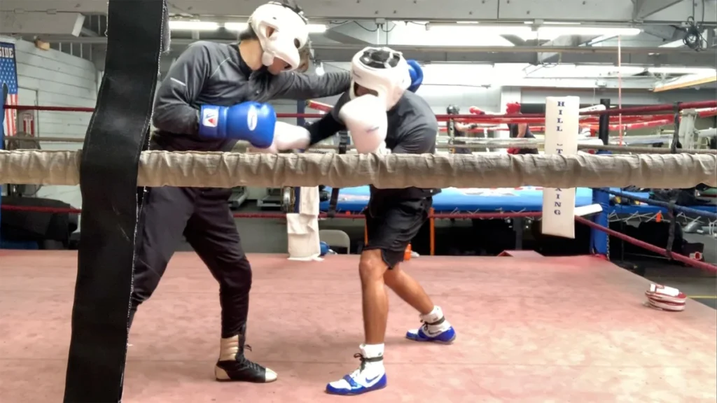 The Resurgence of the Inside Slip: How Boxing is Rediscovering Its Most Functional Lost Art