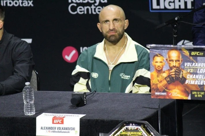 Top Three Fights Sweep Bonuses at UFC 333
